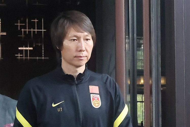 滬媒：20年足夠讓李鐵個(gè)人伏法，但能不能換來足球圈的凈化？